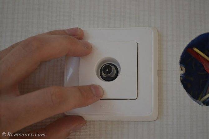 Подключение розетки Legrand