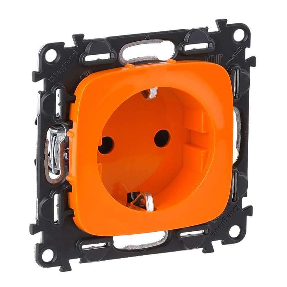 Подключение розетки Legrand